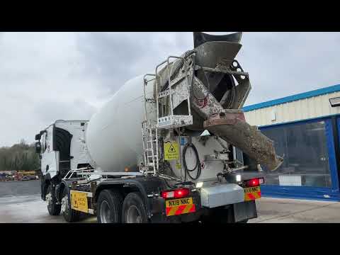 RENAULT 460 COMFORT 8x4 AUTOMATIC CONCRETE TRUCK - Image 2