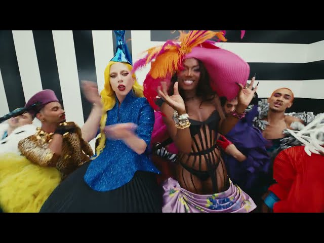 Runway  von Lady Gaga & Doechii  ((jetzt ansehen))