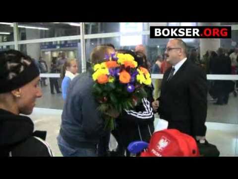 Karolina Michalczuk i Karolina Graczyk -  Powitanie na Okęciu