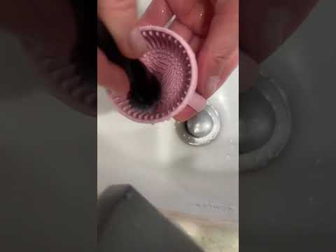 Чаша для очистки кистей