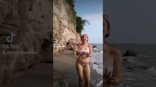 Lian Driana TikTok be like...