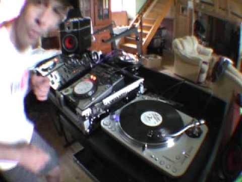 How to do a spin back on a VINYL TURNTABLE video 6,