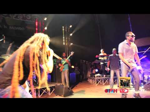 Kingston Town  - Alborosie & Busy Signal on stage @ Villa Ada Roma Italy