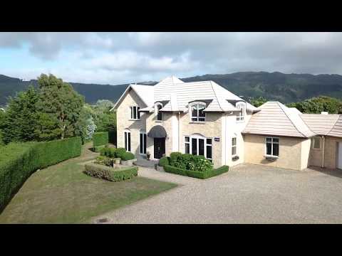 69 Bing Lucas Drive, Tawa