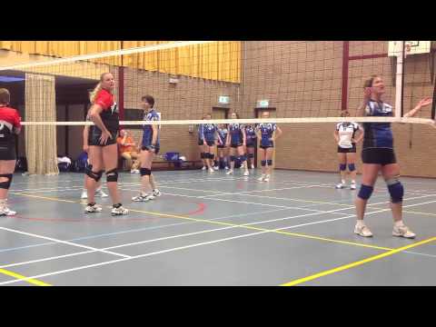 Volleybal Dames 1 Swette Switters - Oeverzwaluwen