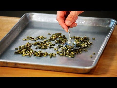 Make Pepita Topping for Pumpkin Pie | Cakes & Pies