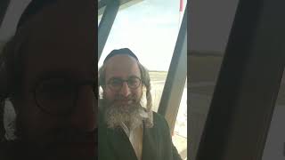 ניצוצות של אש 🔥 שבת פרשת נשא – שבת ה"שבע ברכות' 'שבת חתן' של חג מתן תורה ה'תשפ"ה (הרב מוטה פראנק) - התמונה מוצגת ישירות מתוך אתר האינטרנט יוטיוב. זכויות היוצרים בתמונה שייכות ליוצרה. קישור קרדיט למקור התוכן נמצא בתוך דף הסרטון