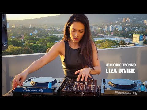 Liza Divine - MELODIC TECHNO DJ SET | February 2024 | EL SALVADOR