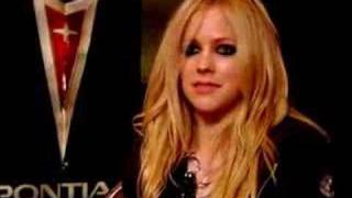 Avril talking about Blender Shoot - She wasn't topless