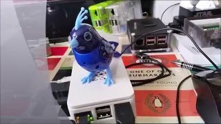 #astrobird: Sings to @astro_timpeake