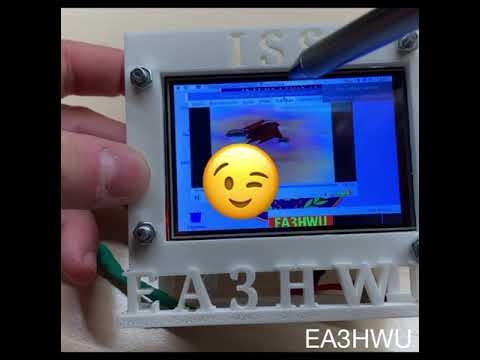 EA3HWU Caja RpiTV creada para el cuarto de radio.