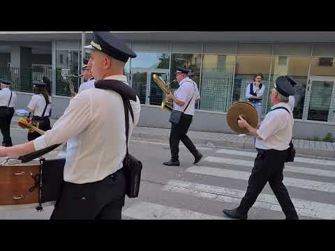 "Omaggio floreale" marcia eseguita dal Complesso Bandistico Città di Montemurro(Pz)