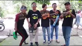 Download lagu Pengamen alay feat trio wok wok mp3