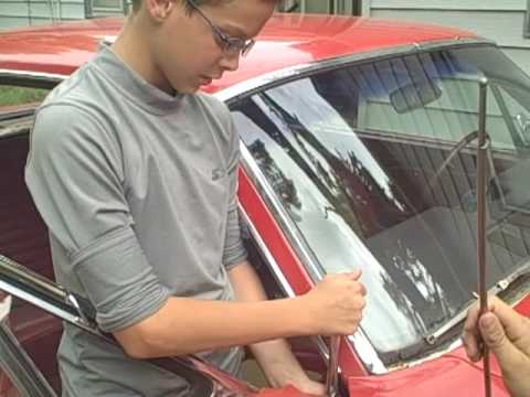 Mustang Project - How To Remove Front Fenders on 1966 Mustang
