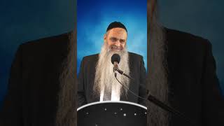 הרב רפאל זר | שמח בני בחלקך... (הרב רפאל זר) - התמונה מוצגת ישירות מתוך אתר האינטרנט יוטיוב. זכויות היוצרים בתמונה שייכות ליוצרה. קישור קרדיט למקור התוכן נמצא בתוך דף הסרטון