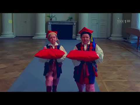 Miś - paszport na poduszkach