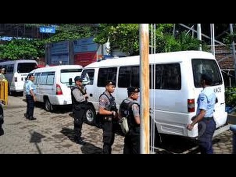 Berita Terbaru Hari Ini 28 April 2015 - Detik Detik Eksekusi Mati 12 Ambulan Telah Disiapkan