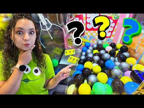 What's INSIDE the Mystery Ball Claw Machine?