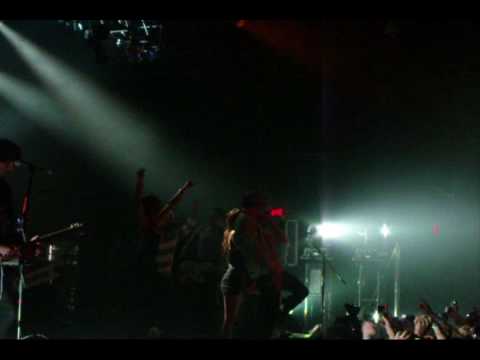 Leighton Meester and Cobra Starship performing "Good Girls Go Bad" @ the Nokia Theater