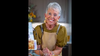 Download lagu The VeryVera Show Sizzle Reel mp3