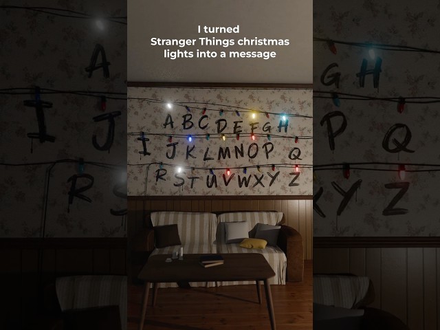 Vídeo relacionado con Cinereplicas Stranger Things - Christmas Lights Botella de Agua Aislada - 500ml - Licencia Oficial