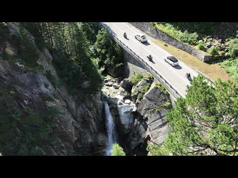 Handeckfallbrücke in Guttannen, Grimselpass, Handeck in 4K