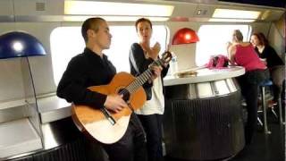 Betty Argo.  ( Extrait live en train ID TGV entre Montpellier et Paris - Mai 2011 )