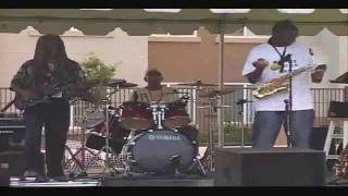 Gemi Taylor Guitar Solo With The Reggie Vision band