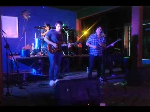 Sin documentos - cover La Suite