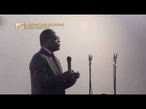 Evêque Laurent DO REGO - L'offrande