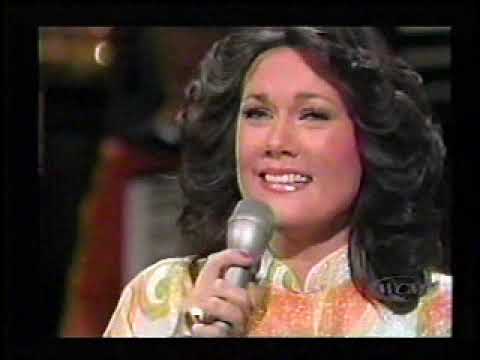 Guy Hovis & Ralna English with Tangerine