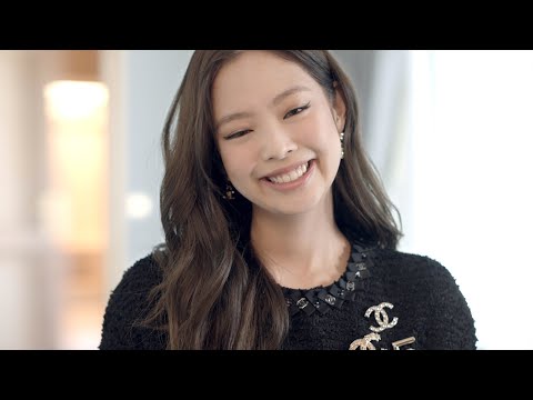 Jennie&秋冬高級時裝（JENNIE With Caroline de Maigret Fall-Winter 2021/22 Ready-to-Wear — CHANEL Shows）