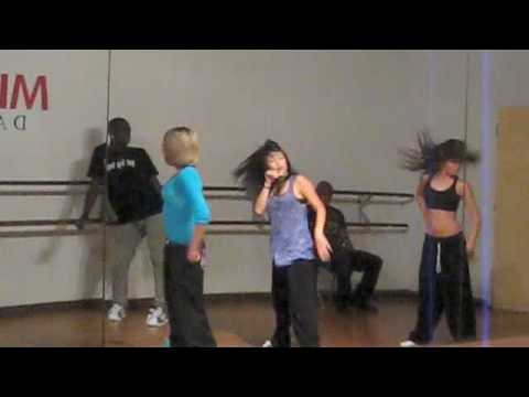 OLD rehearsal for the school gyrls