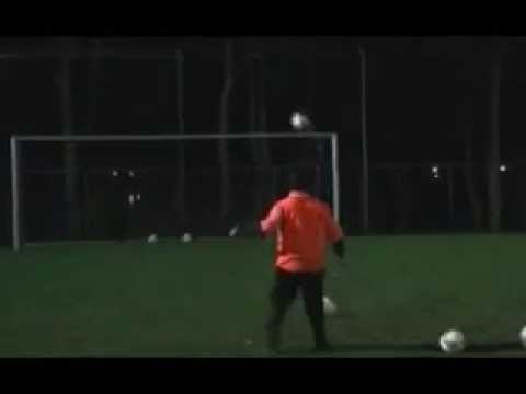 VoetbalinBreda: Latjetrap-competitie aflevering 1, Larbi Lamlih v.v. Barça