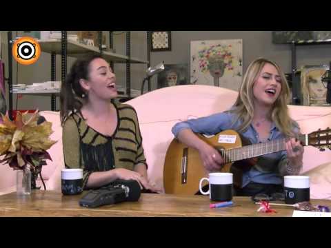 Modern Zamanlar - Demet Evgar & Selen Öztürk (Akustik)