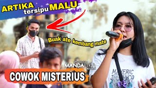 Download lagu NENG ARTIKA DI BIKIN GEROGI SAAT SANG COWOK IKUT HADIR MENONTON || LAGU HARUSKAH KUMATI & ADU BUYUNG mp3