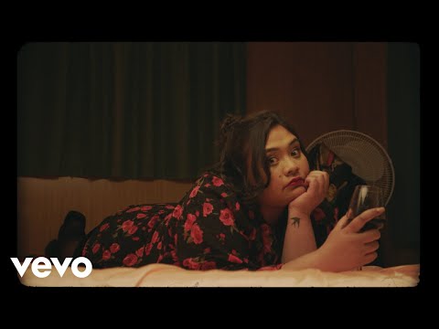 Kira Puru - Why Don’t We Get Along (Official Video)