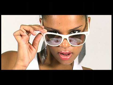 Dakaneh - Perfect girl (Mi Negocio) official videoclip