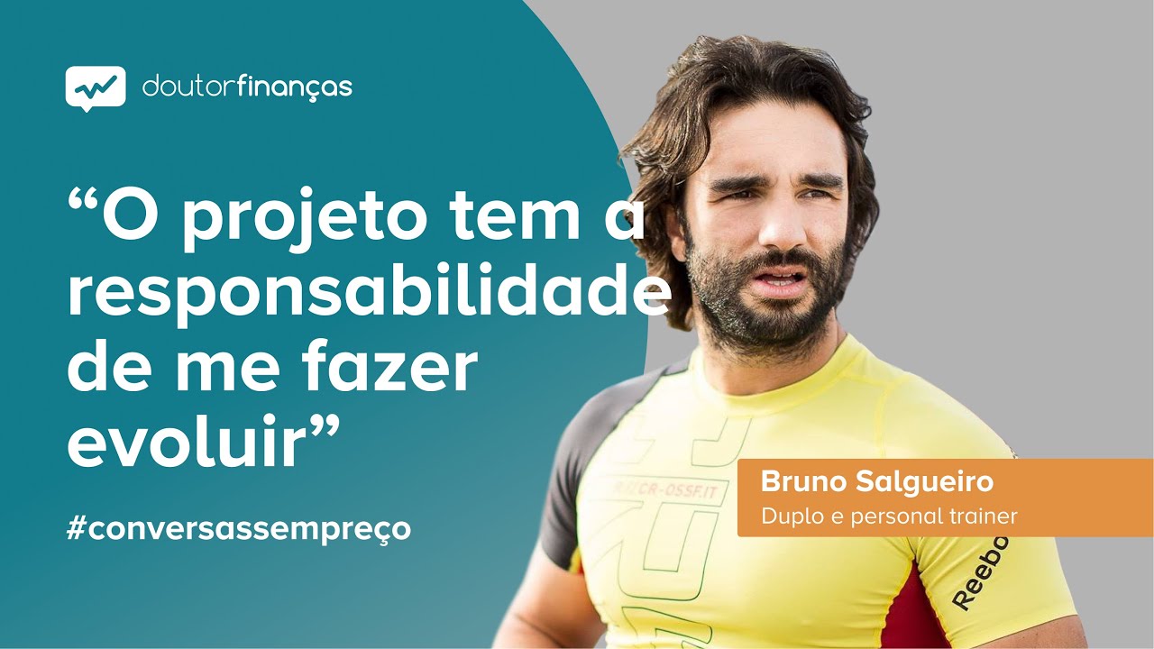 Imagem de um smartphone onde se vê o programa Conversas sem Preço com a entrevista a Bruno Salgueiro, duplo profissional e personal trainer