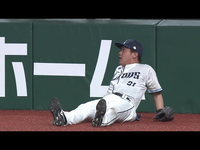 【7回表】フェンスを恐れない!! ライオンズ・平沼翔太 ファウルフライをスライディングキャッチ!! 2025年5月28日 埼玉西武ライオンズ 対 東北楽天ゴールデンイーグルス