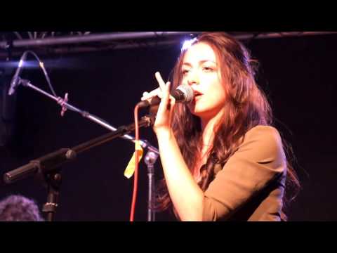 ESTELLE MEY + PARANOID CATS - Waiting (live)