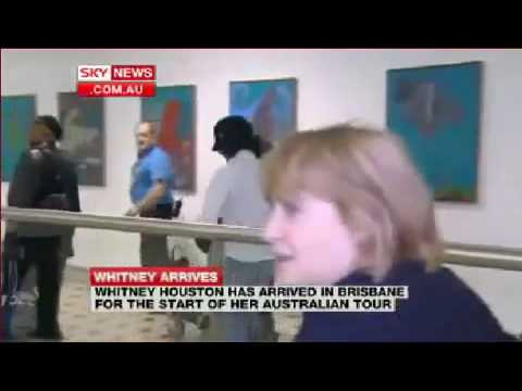 Whitney Houston at Brisbane Airport, Australia (20-02-2010).mp4