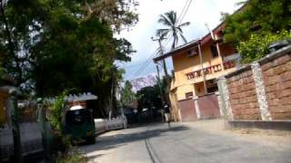 preview picture of video 'Unawatuna Beach Motorbike Ride through the Village'