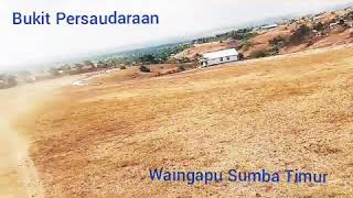 preview picture of video 'Bukit Persaudaraan Waingapu Sumba Timur'