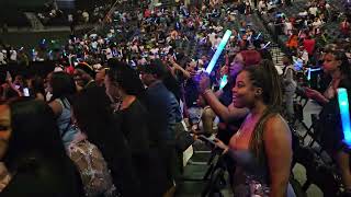 SERANI PERFORMS &quot;SHE LOVES ME&quot; at Barclay Center 8/31