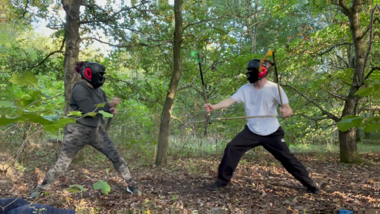 Bo Staff VS Three Sectional Staff Light Sparring Fun