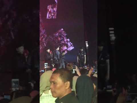 [fancam] 191215 EXO - Obsession at HUT TRANSMEDIA 18