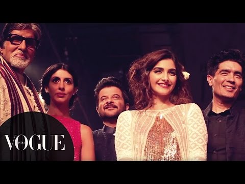 download lagu mp3 mp4 Fashion Show Manish Malhotra 2015, download lagu Fashion Show Manish Malhotra 2015 gratis, unduh video klip Fashion Show Manish Malhotra 2015