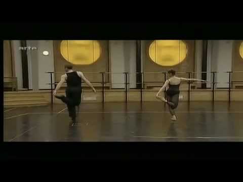 Nolwenn Daniel & Wilfried Romoli répétition Bella figura - JIRI KYLIAN - Opera de Paris -