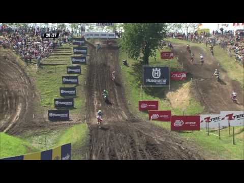 MXGP of Germany_Herlings passes Desalle after the start